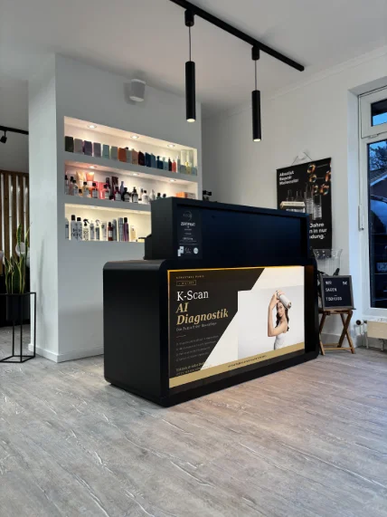 Tressen mit K-Scan Banner